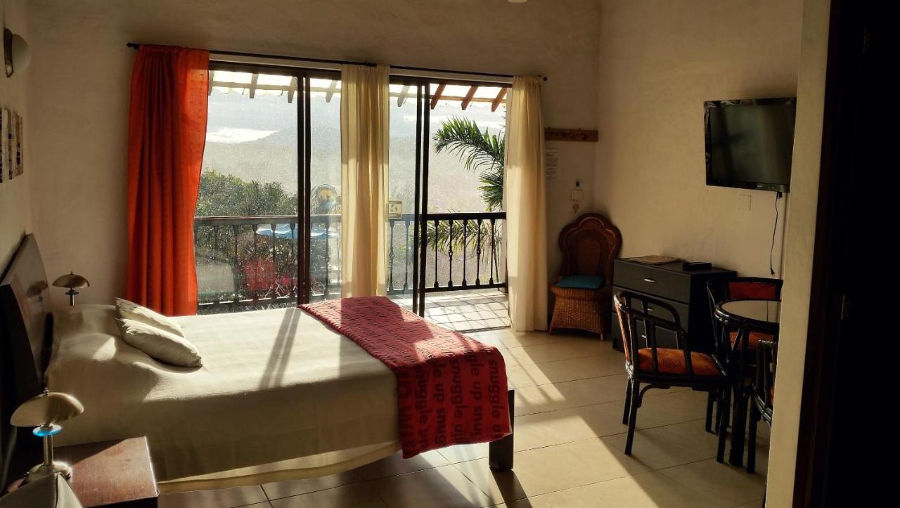 Hotel Faroazul Rnt12633 ซานตาโรซา เดกาบัล ภายนอก รูปภาพ